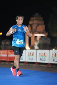 BIB: 240, 43521, 100
                            <button type="button" onclick="openModal(19753445)" class="btn btn-primary btn-sm float-right btn-popup" data-toggle="modal" data-target=".modal-high-quality">
                        <i class="fas fa-shopping-cart"></i> Add to Cart
                    </button>
                                            <button type="button" onclick="isThisMe(19753445, true)" class="btn btn-success btn-sm float-right btn-popup btn-isme hidden" data-toggle="tooltip" data-placement="bottom" title="นี่คือรูปของคุณใช่ไหม คลิกที่นี่เพื่อเอาเข้าอัลบั้ม">
                        <i class="fas fa-plus"></i> Add to album
                    </button>
                    <button type="button" onclick="isThisMe(19753445, false)" class="btn btn-warning btn-sm float-right btn-popup btn-isnotme hidden">
                        <i class="fas fa-ban"></i> Remove from album
                    </button>